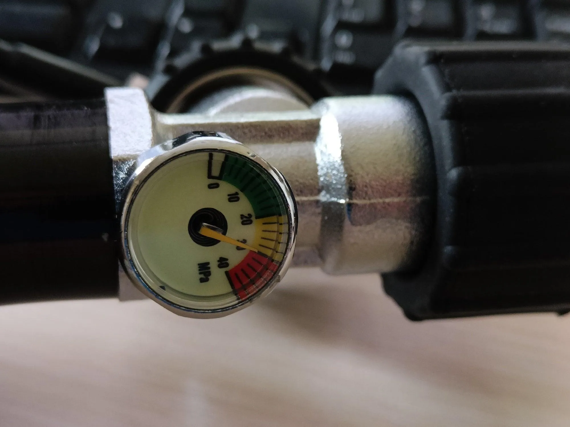 25MMø PRESSURE GAUGE, 1/8" BSP MALE THREADED