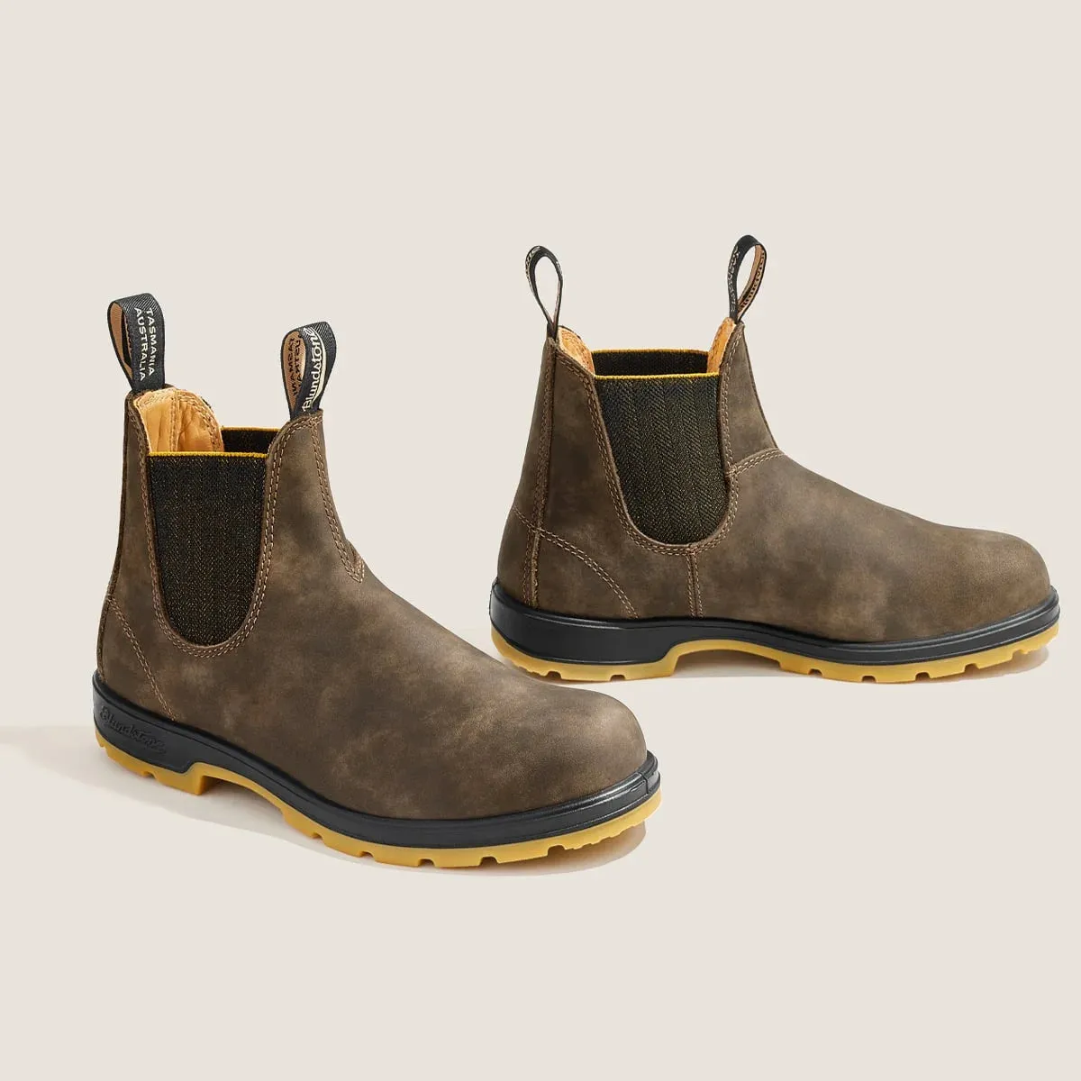 Blundstone Classics Chelsea Boots 1944 in Rustic Brown Mustard Black