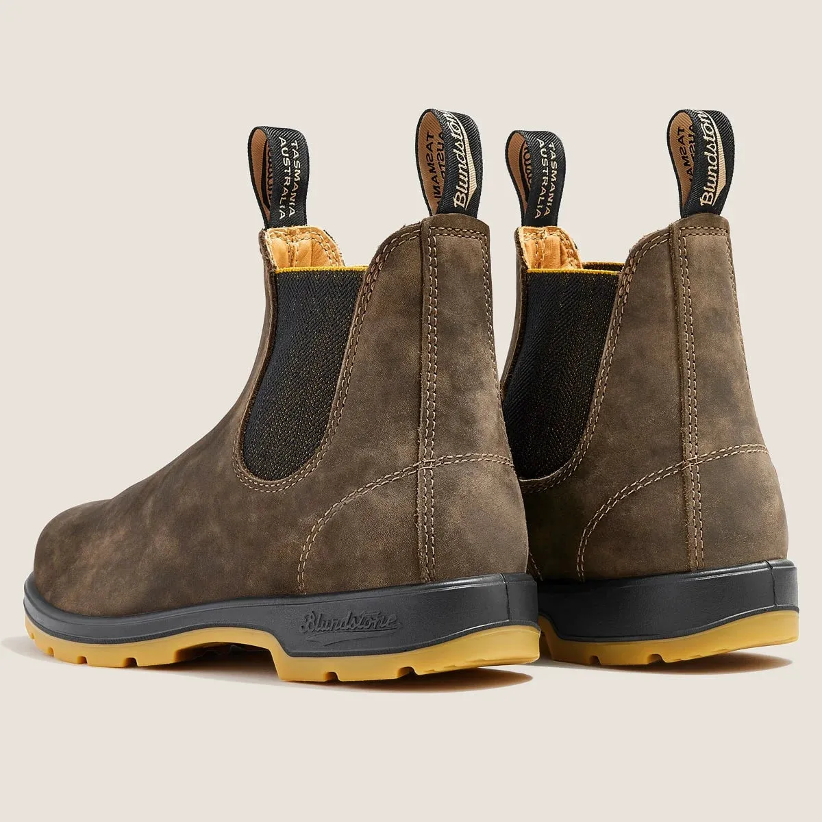 Blundstone Classics Chelsea Boots 1944 in Rustic Brown Mustard Black