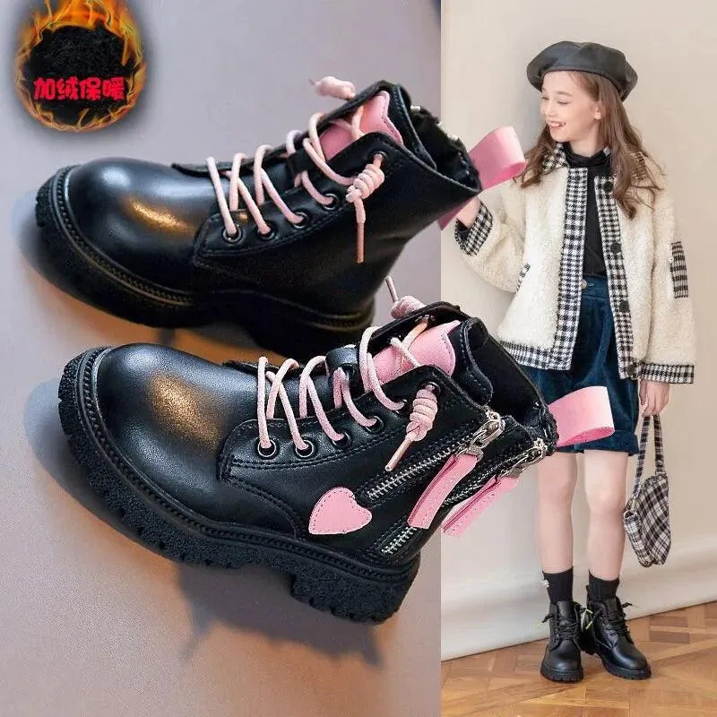 Children's Casual Shoes - Short Black Boots - Pink Heart - TSS319