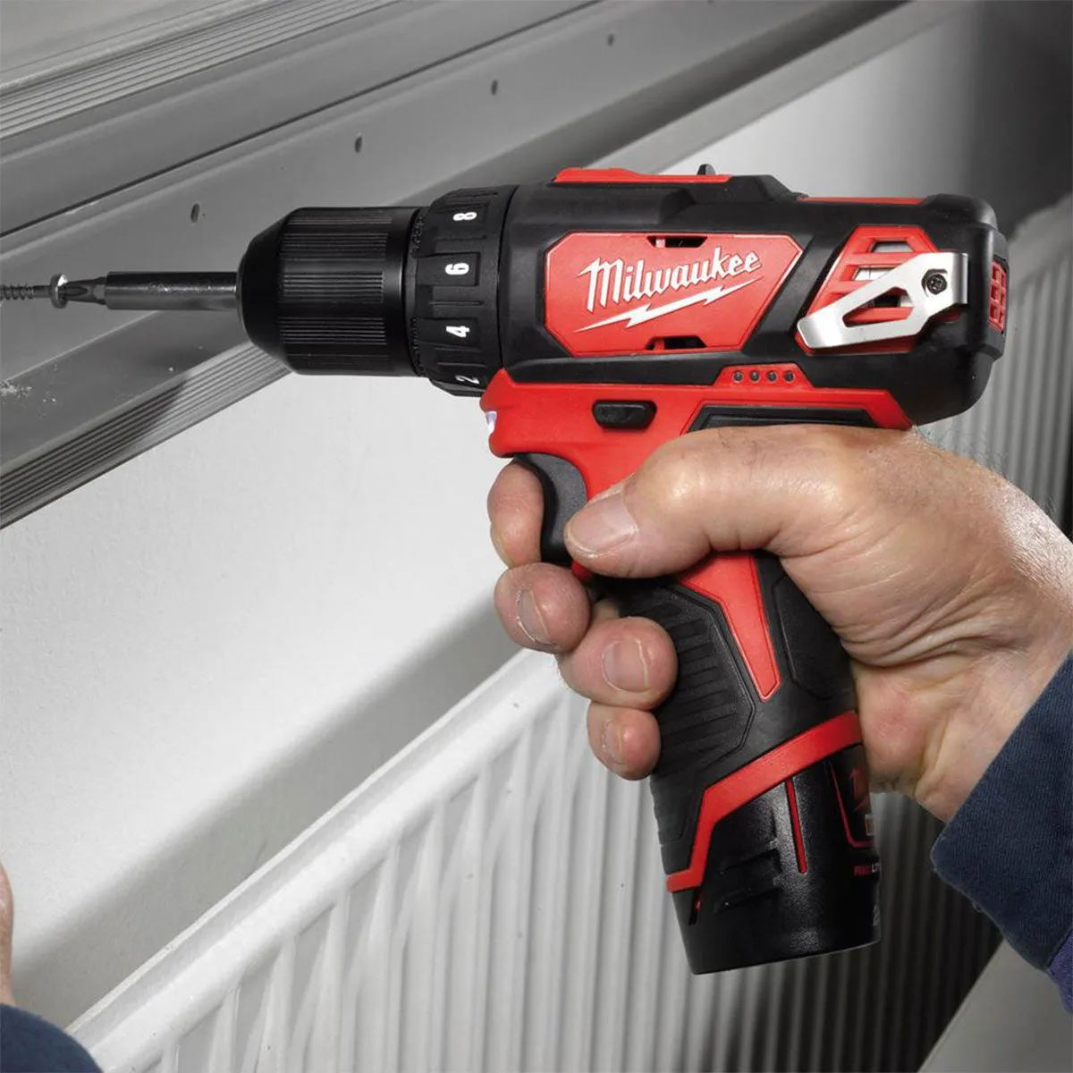 Milwaukee M12BDD-202C 12V Sub Compact Drill Driver with 2 x 2.0Ah Battery Charger & Case 4933443891