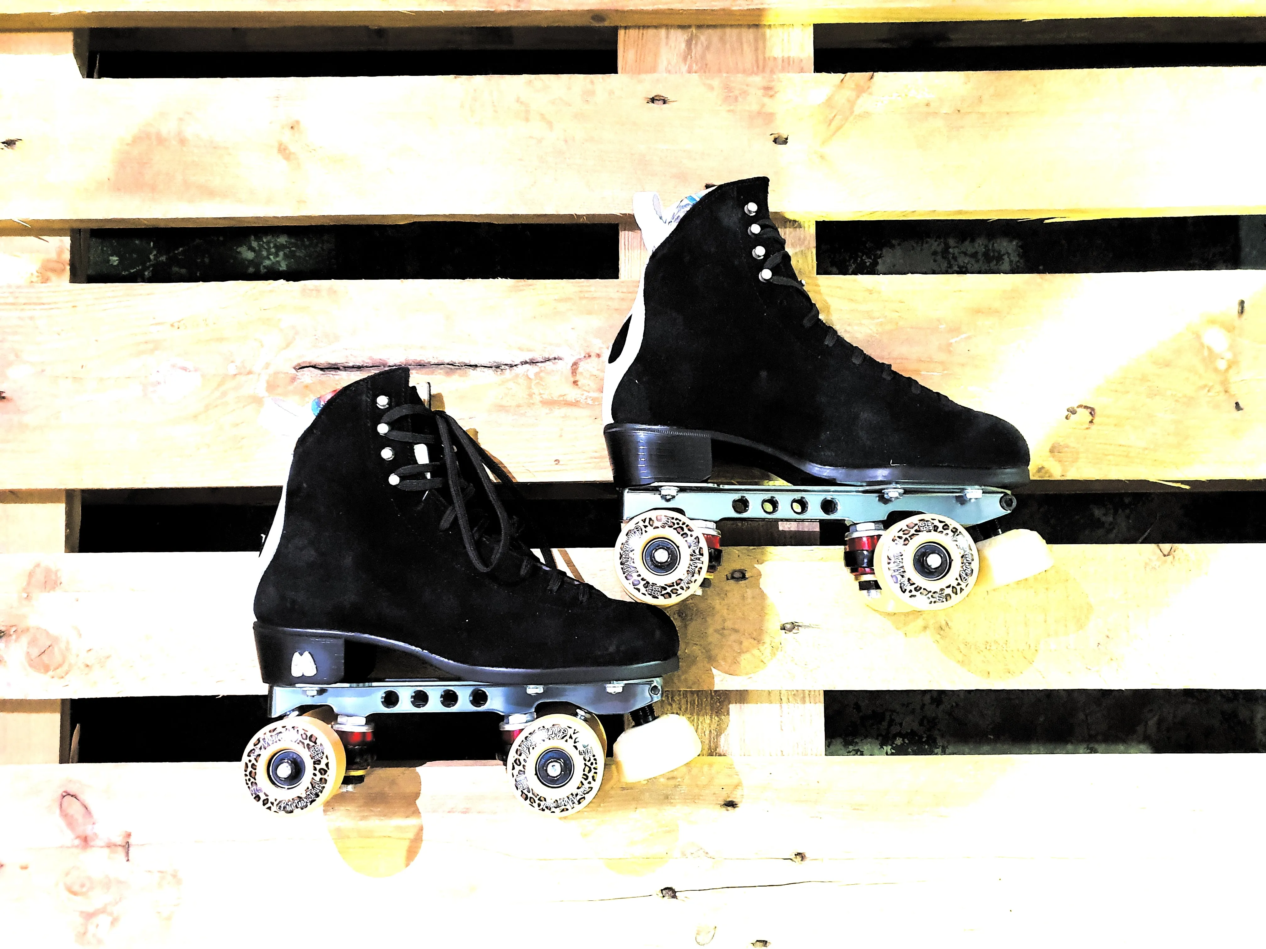 Moxi Jack Skate Black (w Reactor Pro) CHECK WHEEL CHOICES!