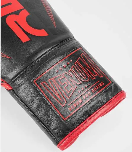 RWS X VENUM OFFICAL MUAY THAI BOXING GLOVES 10 WITH LACES 10 OZ Black