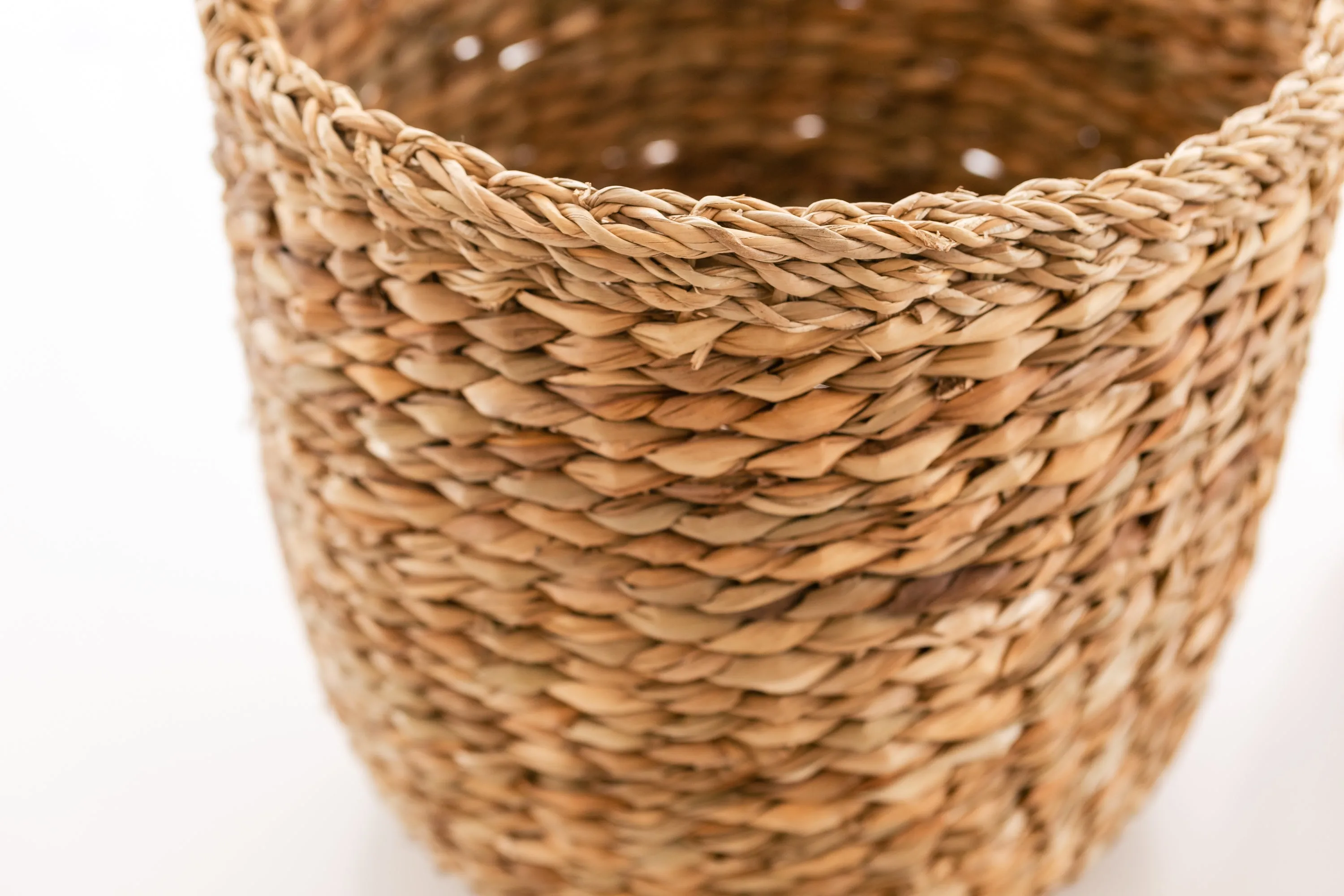 Twisted Leaf  Hogla Basket Large