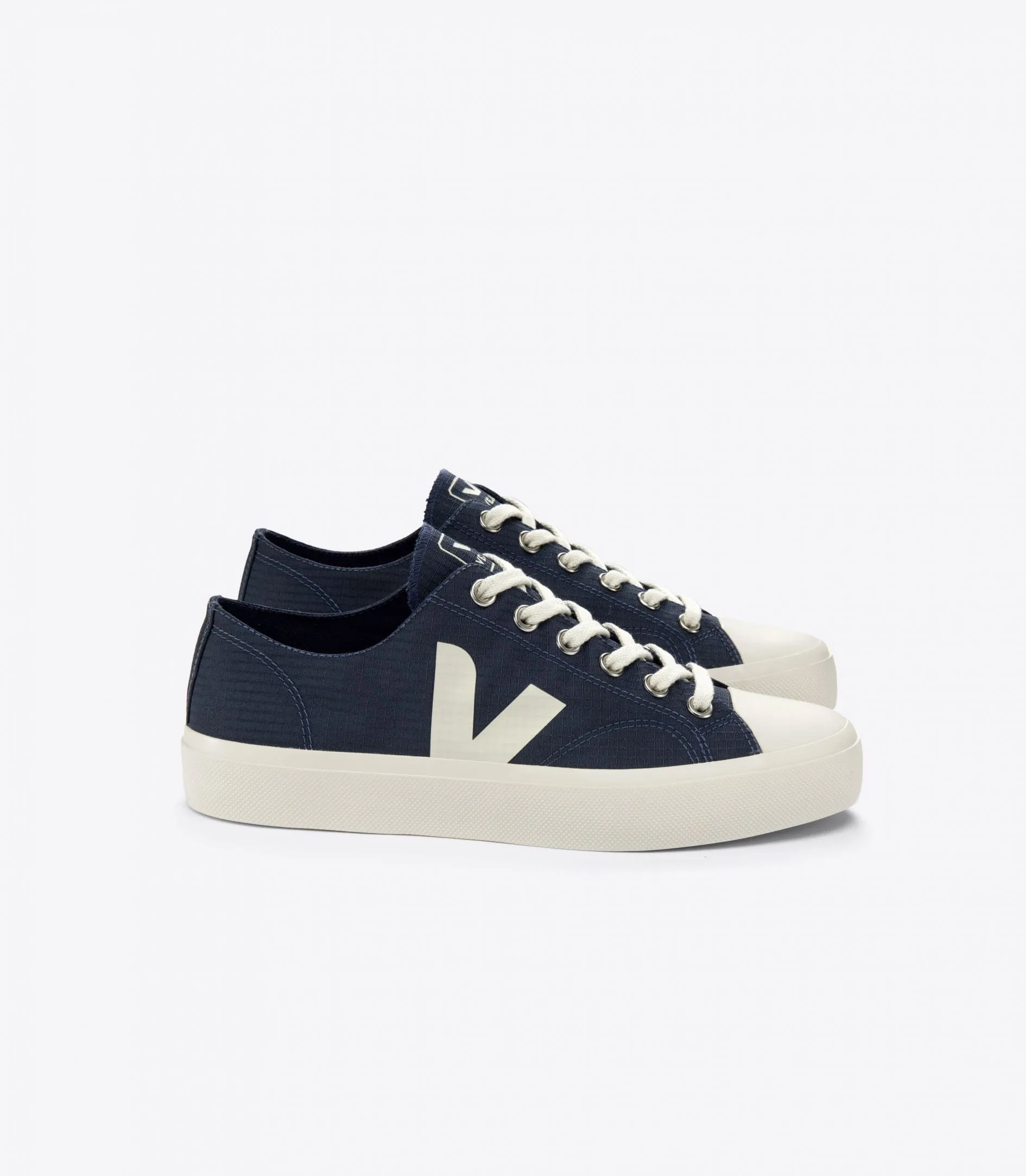 Veja WATA II Low Ripstop Nautico Pierrre - Navy (MAN)